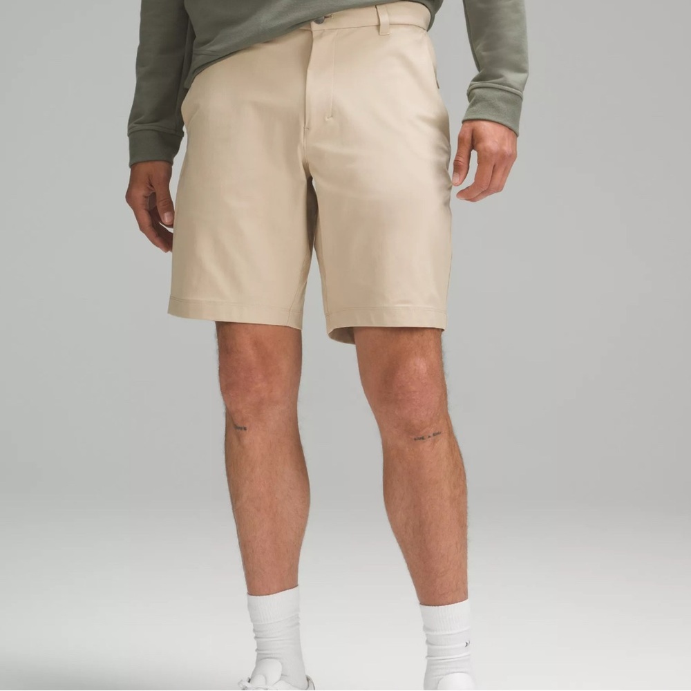 Lululemon Athletica Tan Athletic Shorts. Size 30